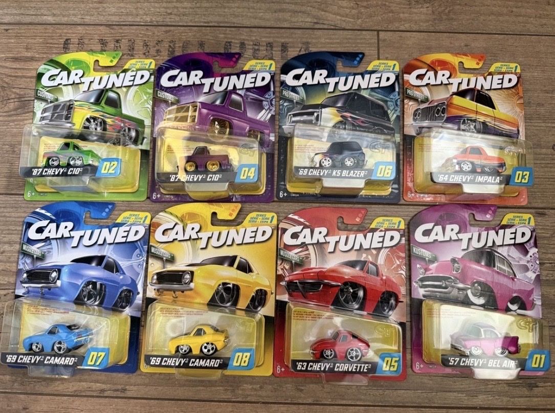 Modellini d'auto: Car-Tuned Miniaturauto-Sammlung 1:64 – Nuovo e nell'imballaggio originale da Sutz venduto da mtechcab