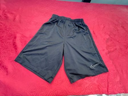 Kinder Nike Shorts Turnhose schwarz XL (158/164)