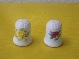 Fingerhut  2 Stück   mit Rosen