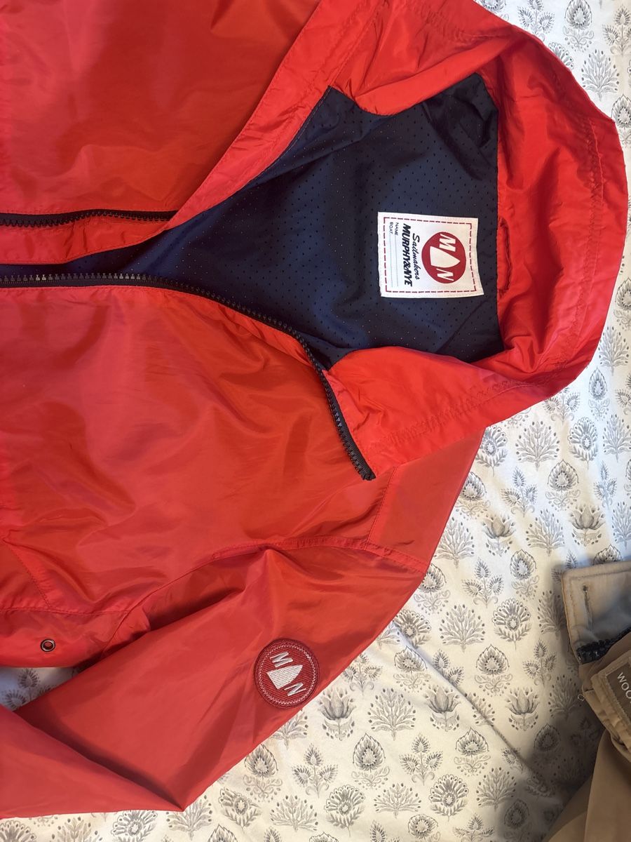 Giacche: Men's Lightweight Red Jacket - Perfect for Spring! – Usato da Rüschlikon venduto da G_q7pw