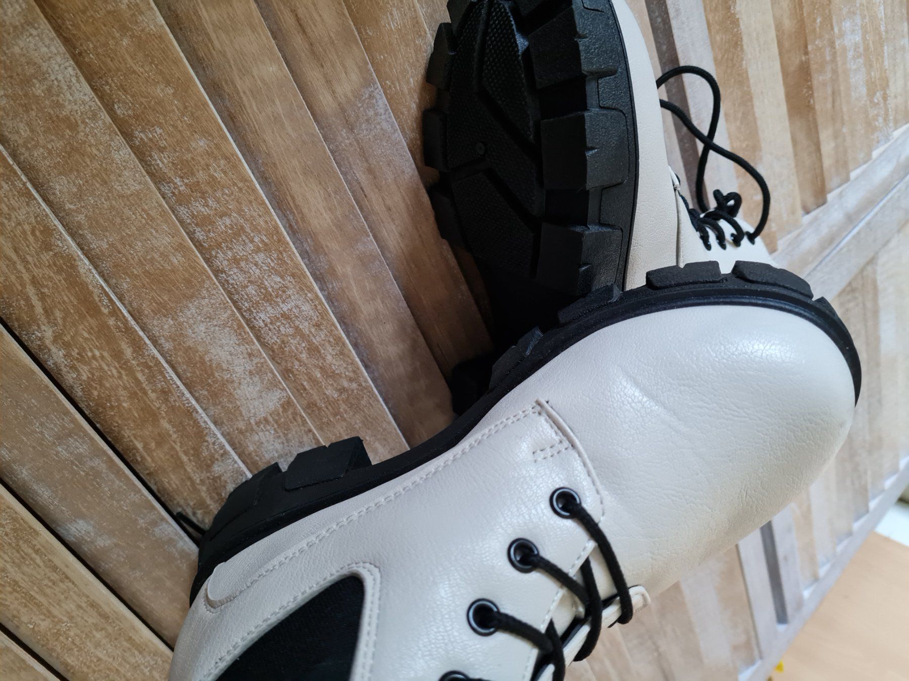 Damenschuhe: Bottes – Neu (gemäss Beschreibung) aus Grand-Lancy von ana_7y2f 1