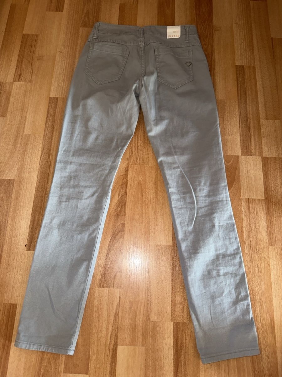 Please Jeans Pantaloni: Please Hose, grau, Gr. S einf. Bundweite 36 cm – Usato da Wald AR venduto da Jakusi95 1