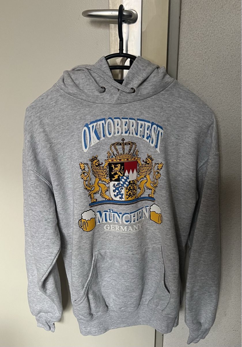 Maglioni & Felpe: Hoddie, Pullover (Gr. M) - Oktoberfest – Usato da Flawil venduto da NiceT 1