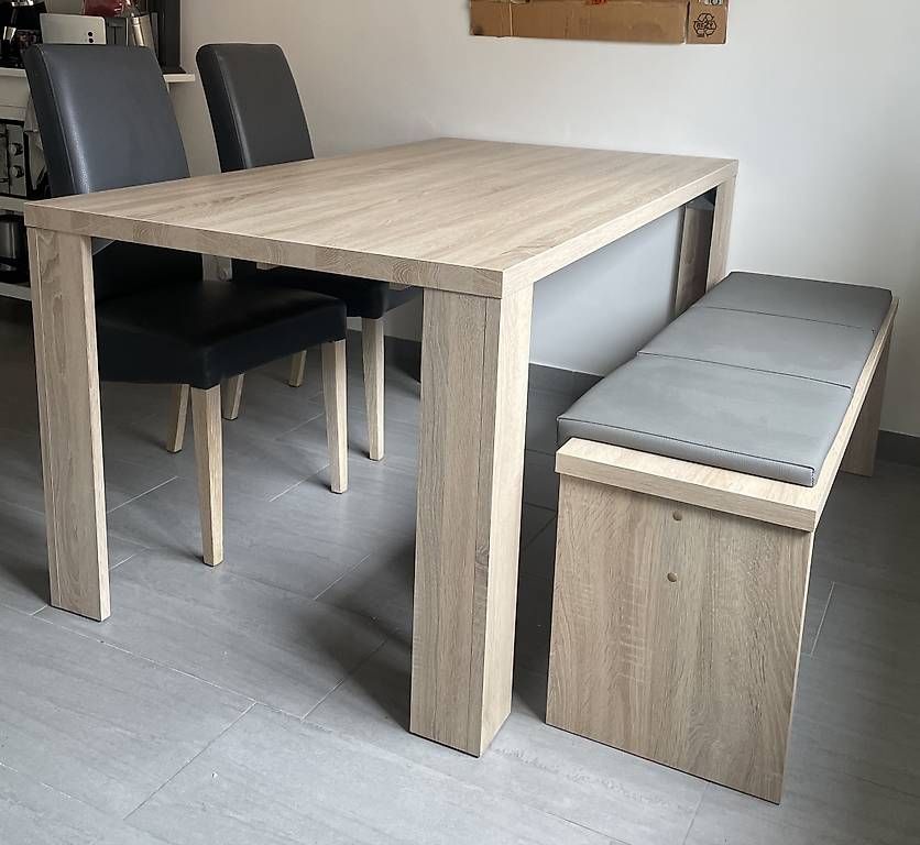 Tischset: Esstisch mit 2 Stühlen und Bank – Gebraucht aus Basel von mer_l7tb