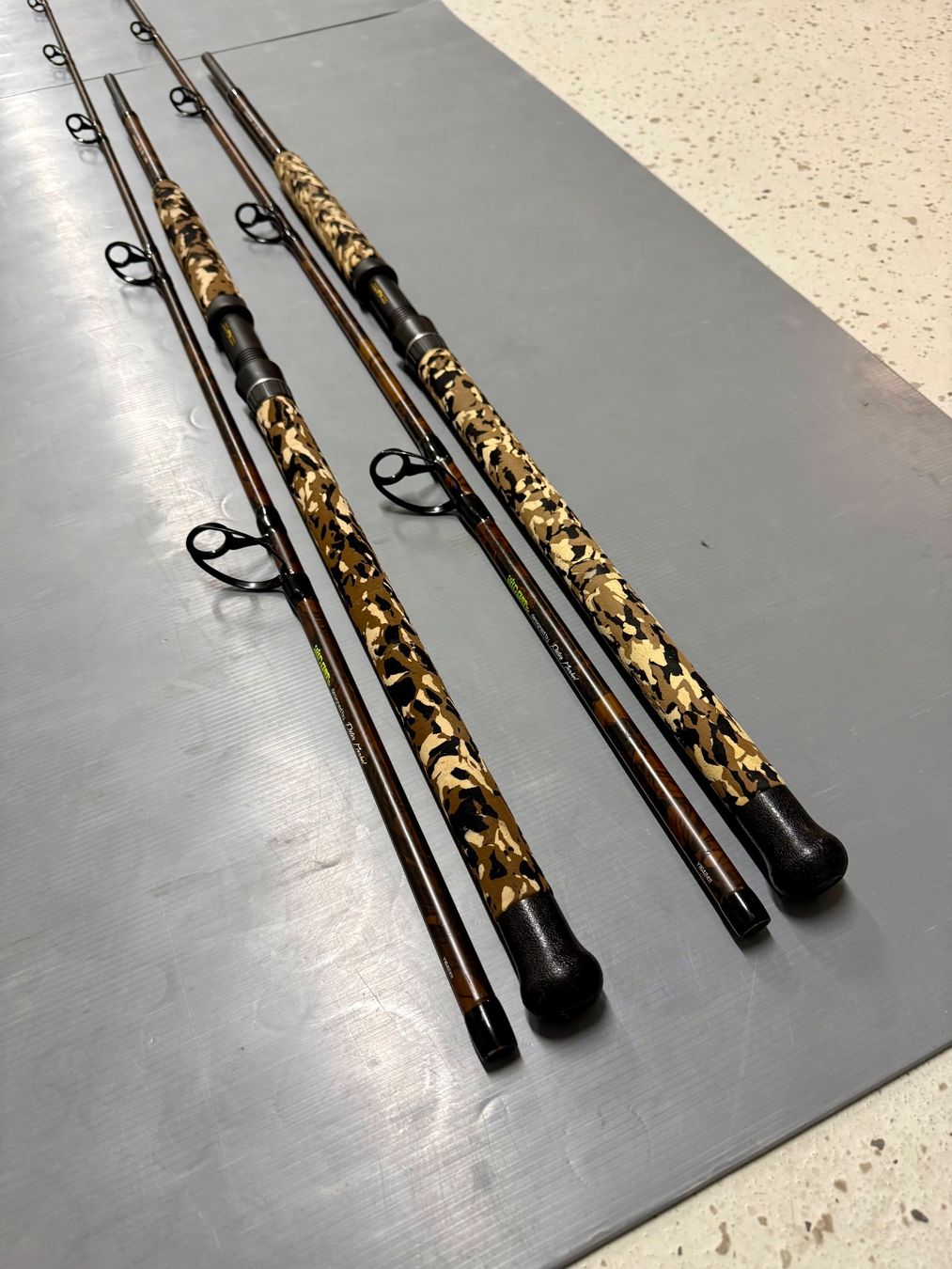 Canne da pesca: 2x  Wildcat Welsruten 2.85m – Usato da Trimbach venduto da duri.. 2