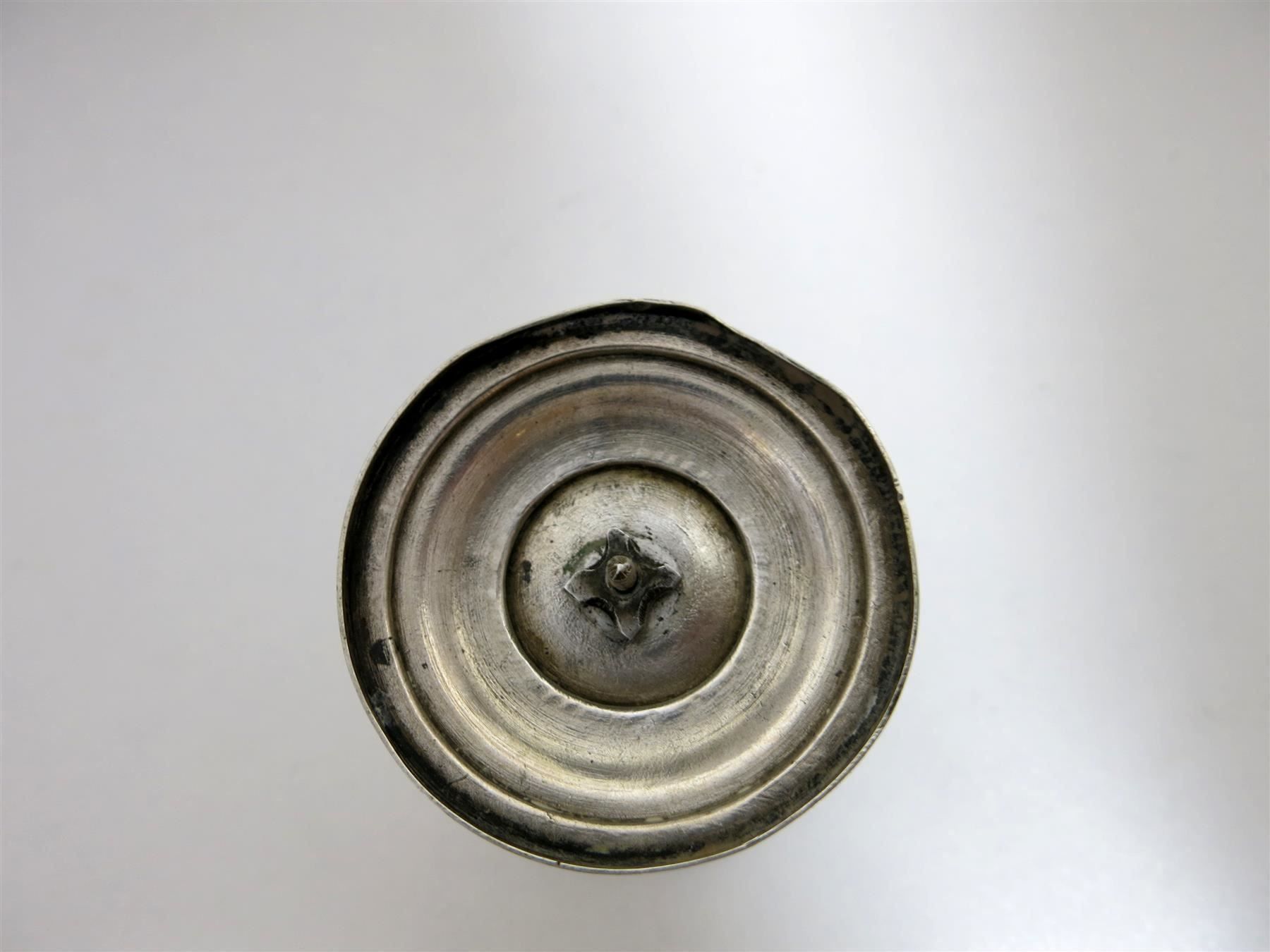 Piatti di portata: Antike Schale aus Silber um 1750 – Usato da Basel venduto da Tiabeanie 7