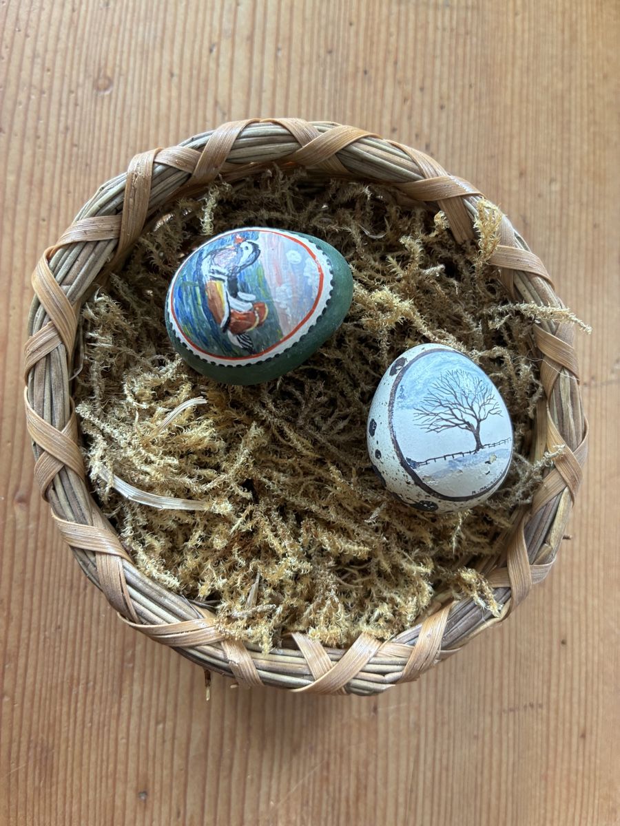 Tutte le decorazioni: Bemalte Vogeleili mit Nest – Usato da Urnäsch venduto da schneewittli.