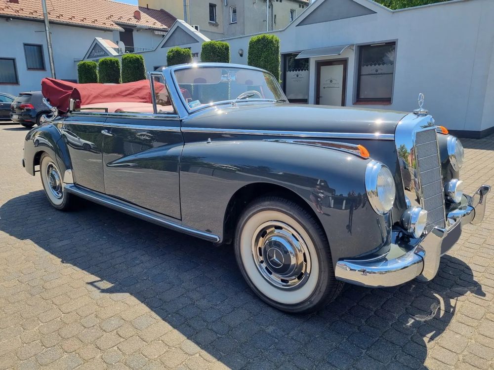 Mercedes-Benz 300 b Cabriolet D | Adenauer |