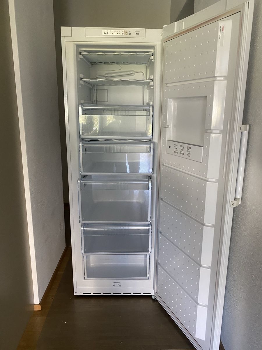 Gefrierschrank: Bosch Gefrierschrank A+ – Gebraucht aus Kriens von cna_56xl 2