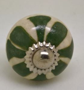 Maniglie per cassetti & Pomelli per mobili: Möbelknopf klein olive – Nuovo e nell'imballaggio originale da Schwerzenbach venduto da Alperose03 1