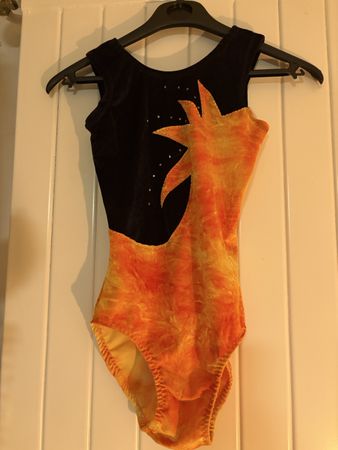 Turnanzug schwarz orange mit Glitzer akzeptabler Zustand