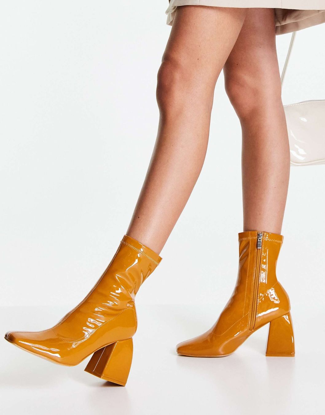 Scarpe da donna: NEU: Stiefelette lack camel, Gr . 36 – Nuovo e nell'imballaggio originale da Balgach venduto da Ni.Steiger