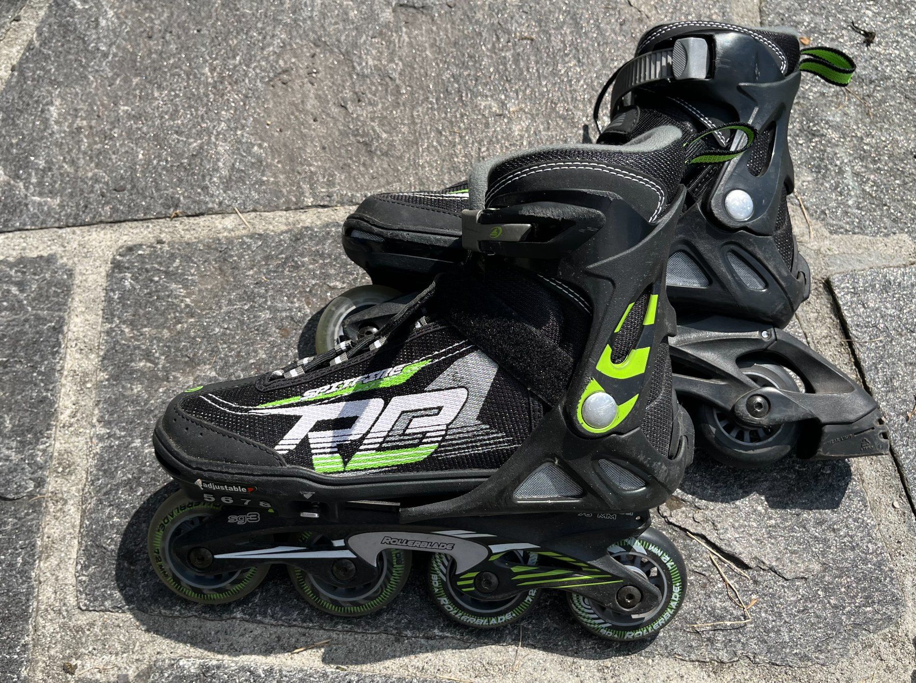 Pattini in linea & Pattini a rotelle: Rollerblades, Grösse verstellbar 36.5-40.5 – Usato da Davos Dorf venduto da sab_yp6d