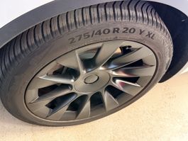 4 Continental AllSeasonContact Pneus 275/40 R20