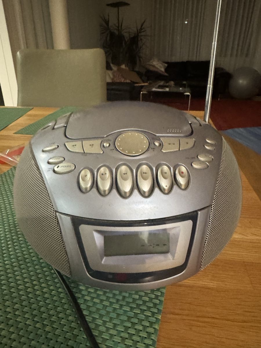 Sony Radios: Radio CD Cassette SONY CFD-E75SL bon tat – Gebraucht aus Wabern von moh_s5m8 7