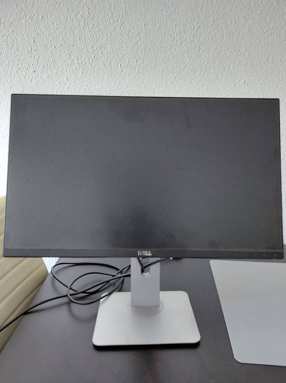 Dell Monitore: Dell Monitor 24" – Gebraucht aus Würenlos von chrigi.5436