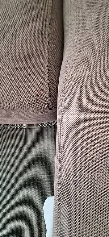 Ikea Sofas: Canapé 3 places avec méridienne – D'occasion à Fontaines-Grandson par boulouk
