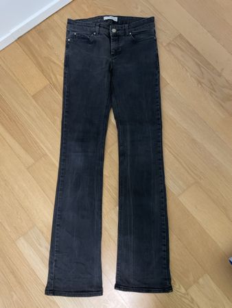 Jeans MNG Damen dunkelgrau Groesse 36 Bootcut neuwertig