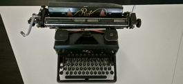 Schreibmaschine RUF antik