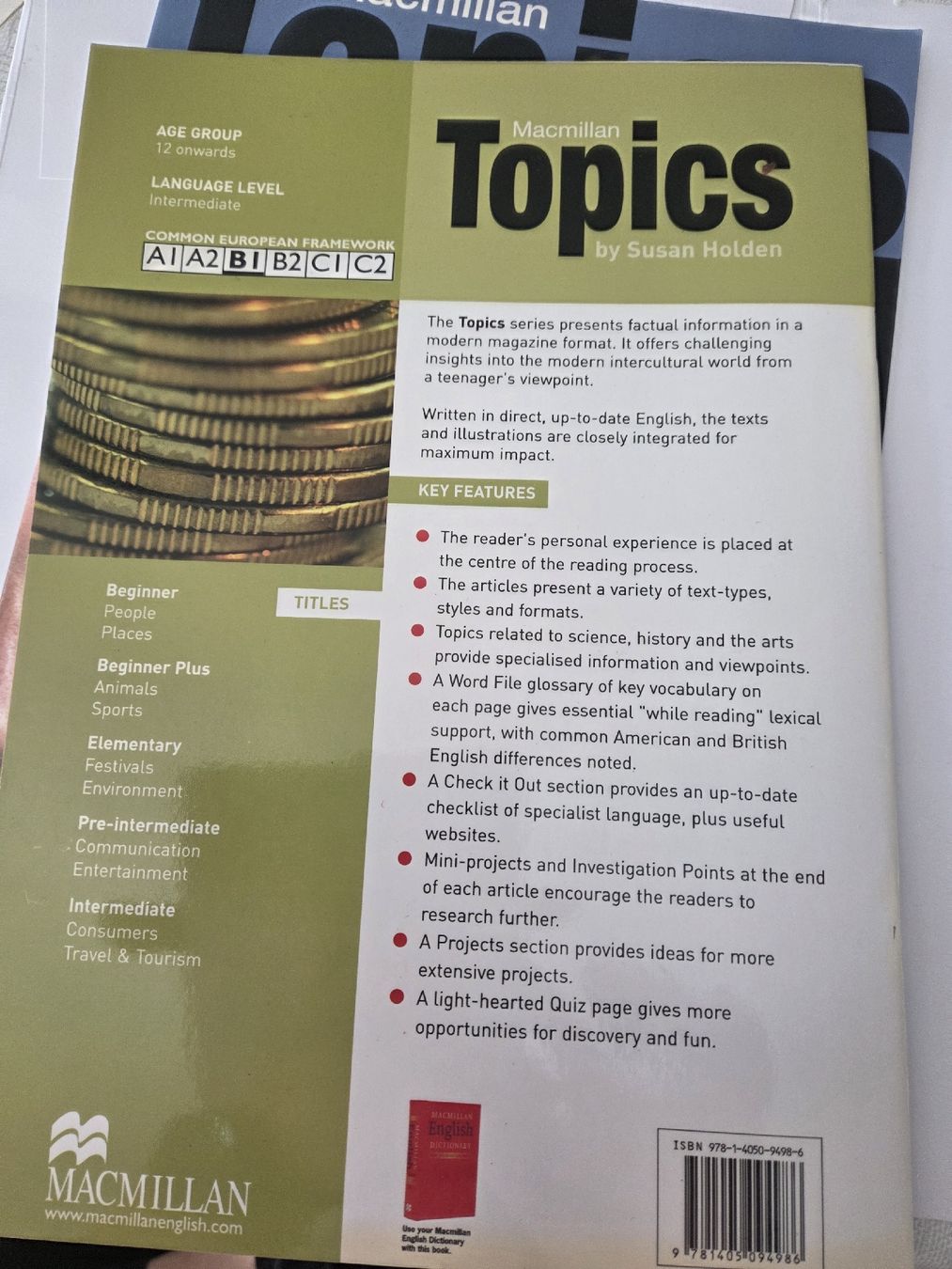 Libri: Macmillan Topics Consumers gebrauchter Zustand – Usato da Subingen venduto da DENDLE20 2