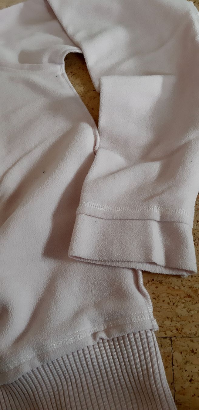 Maglioni & Felpe: Rollkragen Pullover Gr.L=38/40 – Usato da Ftan venduto da StefanCorina 2