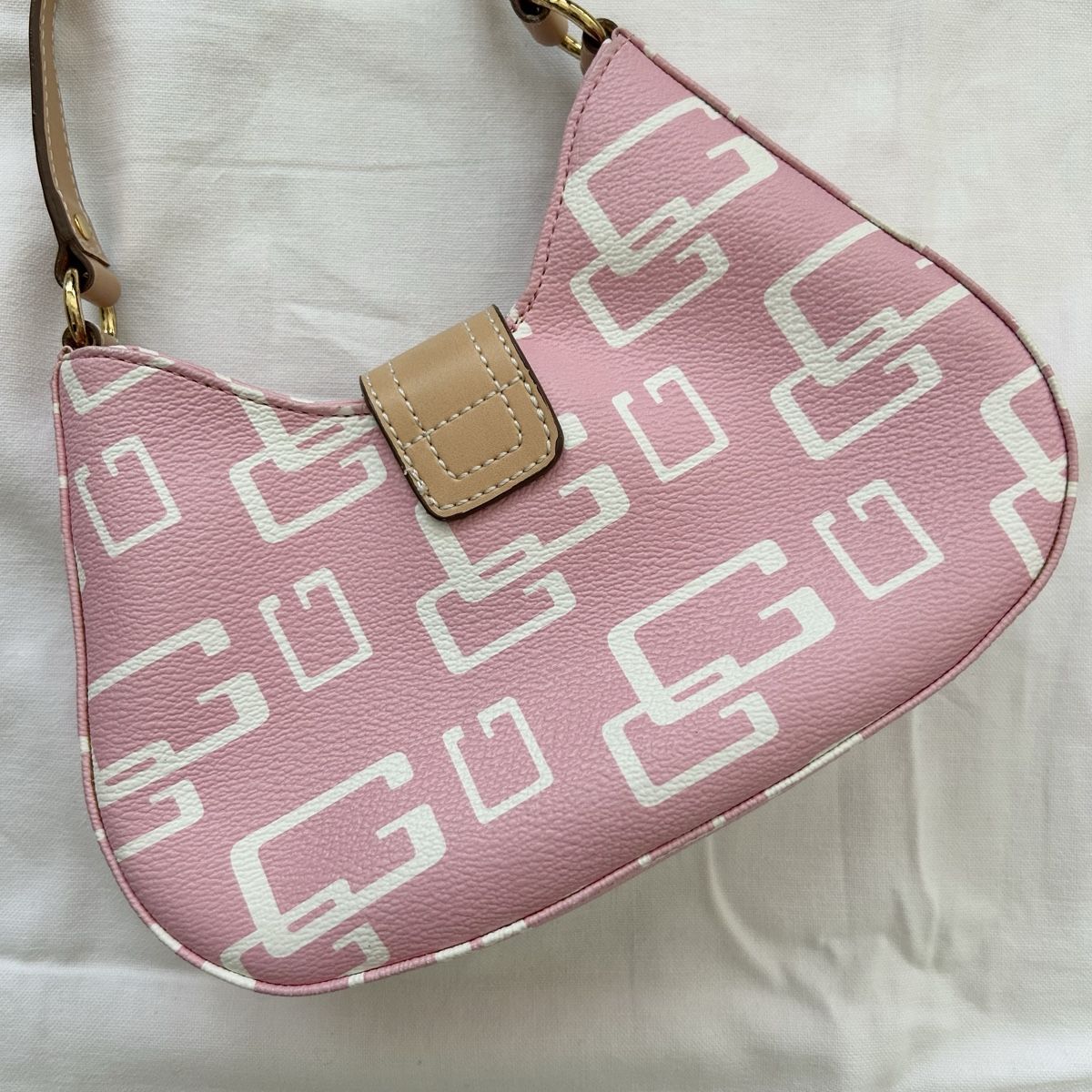 Guess Borse da donna: Sac guess vintage y2k rose – Usato da Genève venduto da Niara18 2