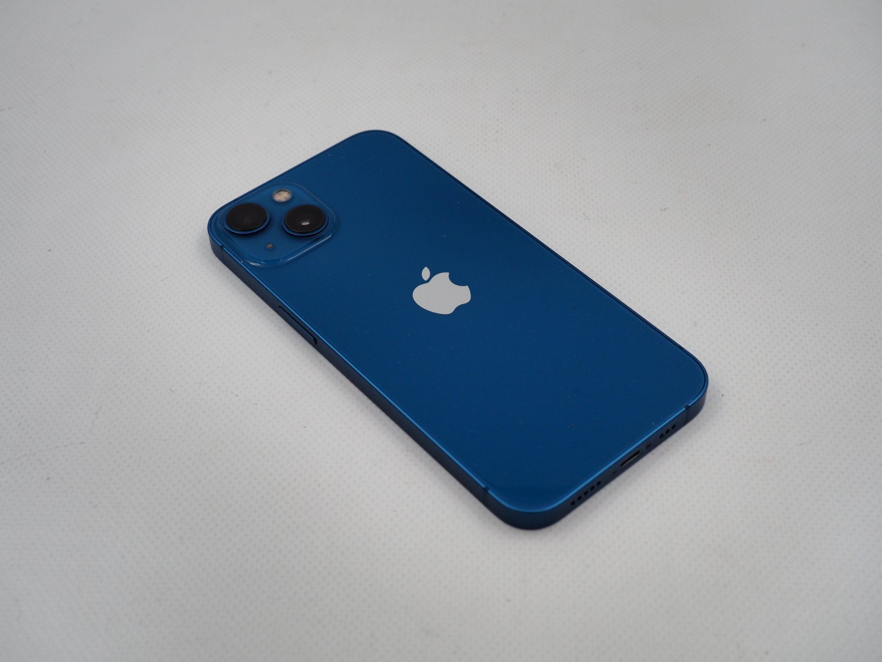 Apple Telefoni cellulari / Smartphones: APPLE iPhone 13 iCloud gesperrt (26080805) – Difettoso da Zürich venduto da fundsachenverkauf 2