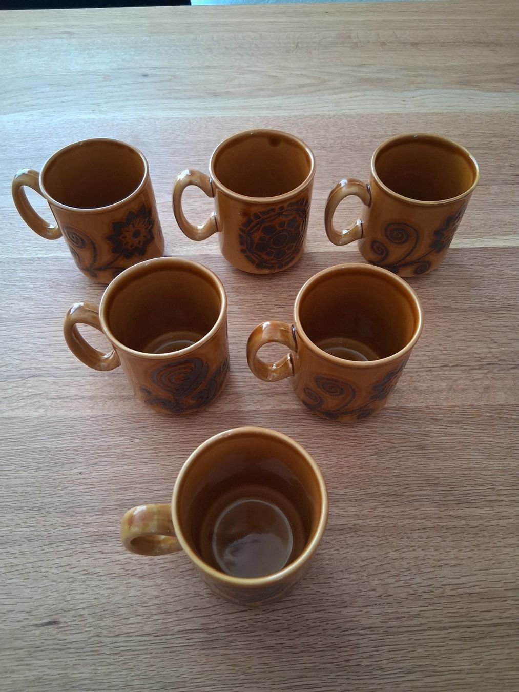 Tassen: 6 Stk. Keramik Kaffeetassen – Gebraucht aus Liestal von tota88