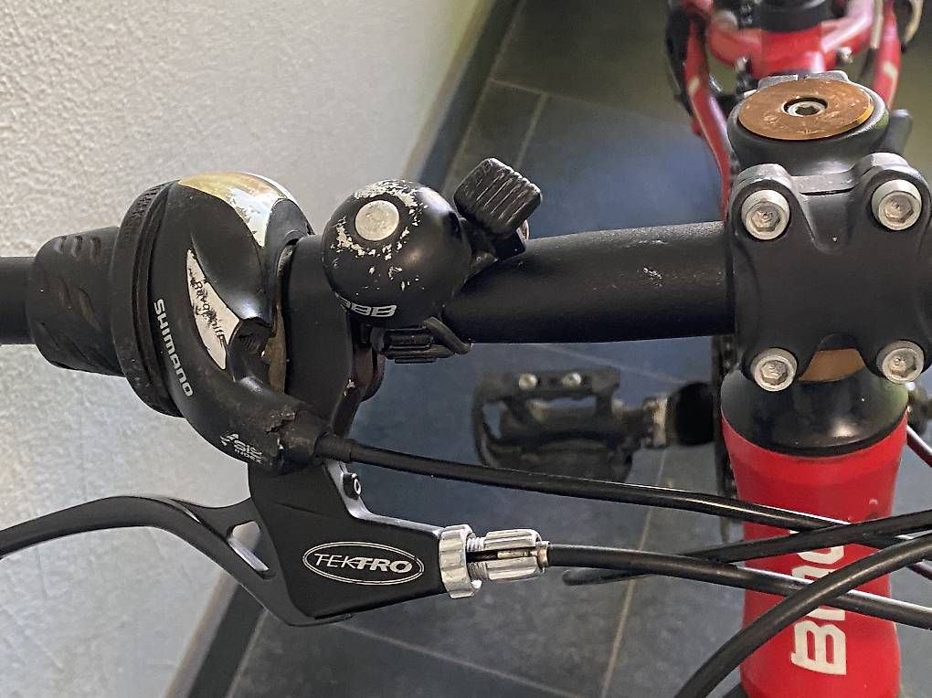 Velos: Vélo enfant 20" – Gebraucht aus St-Blaise von ivo_6ty8 1
