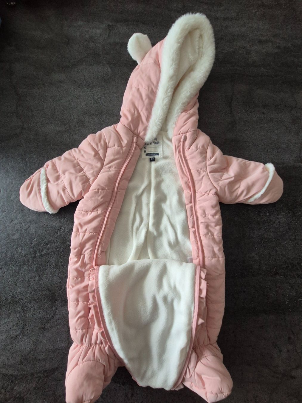 C&A Jacken & Mäntel: Combinaison bébé taille 56 – Gebraucht aus Cornol von Cuevas3 1