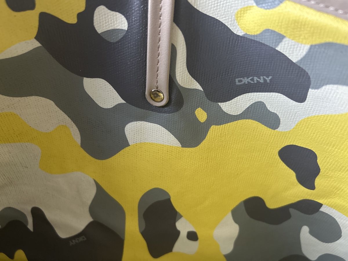 DKNY Taschen für Damen: Geräumige DKNY Shopper Tasche – Gebraucht aus Brunnen von lor_mgw5 2