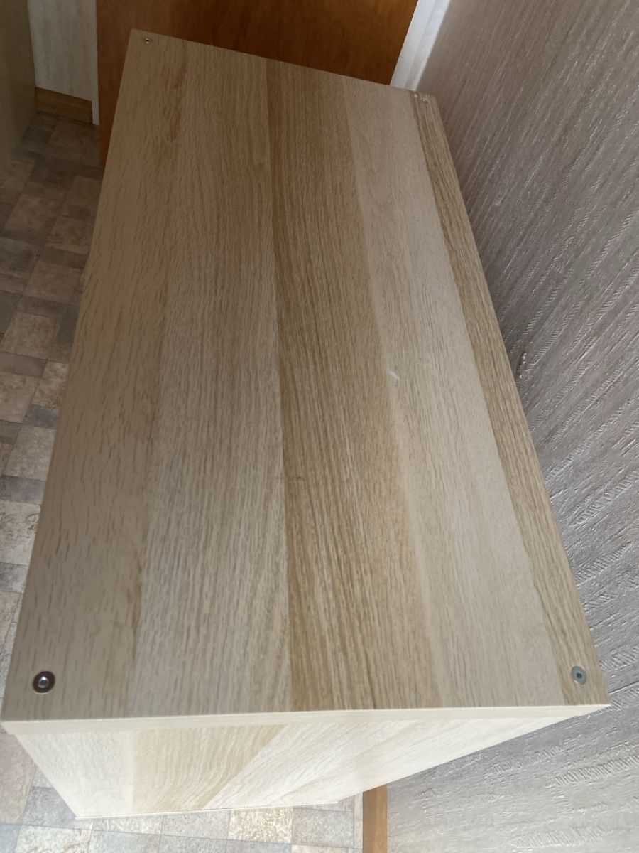 Scaffali: Kalax Regalmit 4 Fächern, Holzoptik. Sommerangebot – Usato da Leuggern venduto da Laurence_60 1