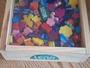 Perle (finte): Ensemble de perles en bois LENA – Usato da La Chaux-de-Fonds venduto da kellina 1