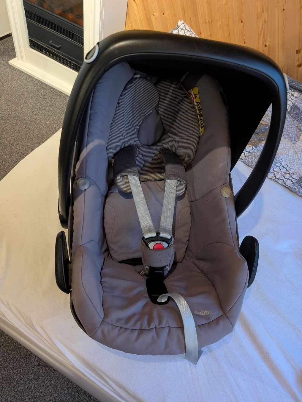 Maxi-Cosi Seggiolini per auto: Maxi Cosi Pepple inkl Einsätze – Usato da Blumenstein venduto da pri_rvh9