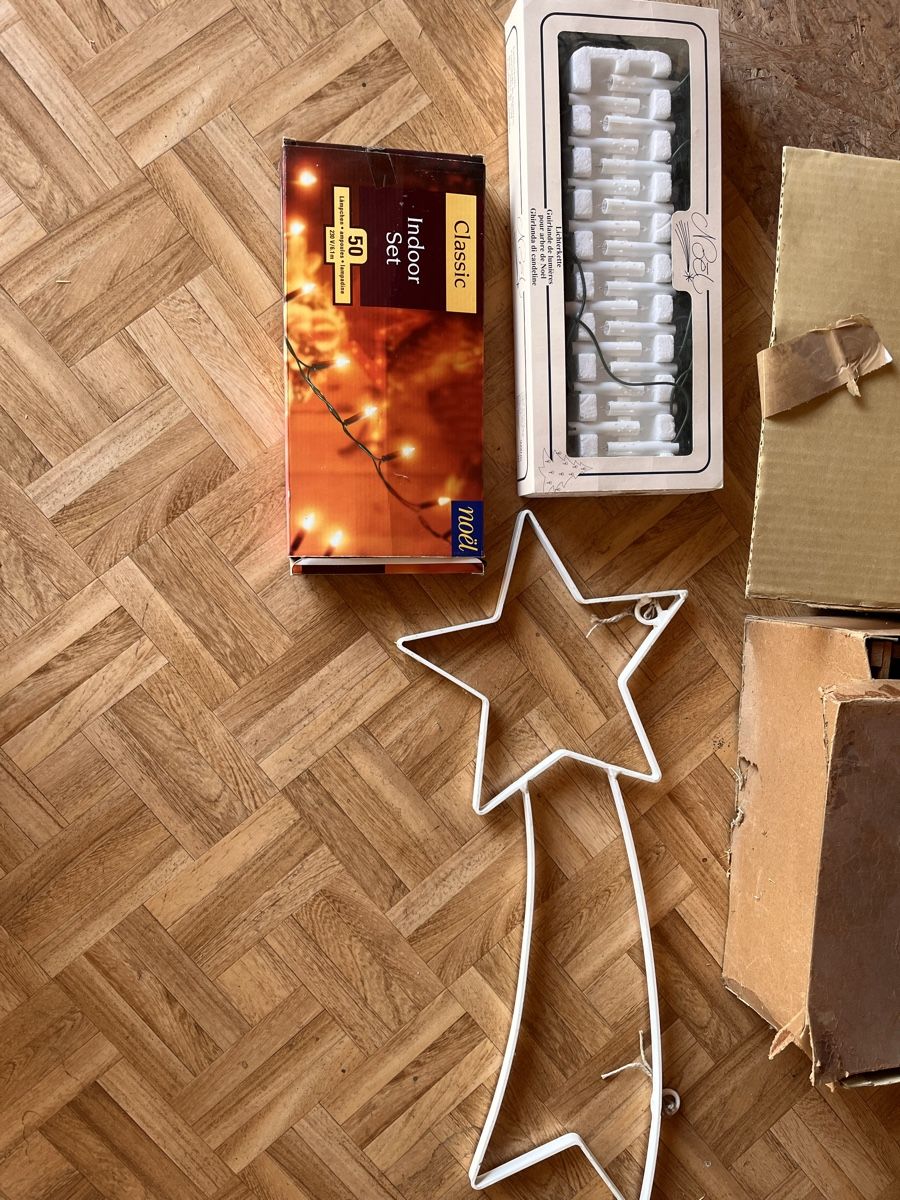 Tutte le decorazioni: Weihnachtskugeln -  Lichterketten indoor – Usato da Bühl b. Aarberg venduto da Schwellaelmeli 1