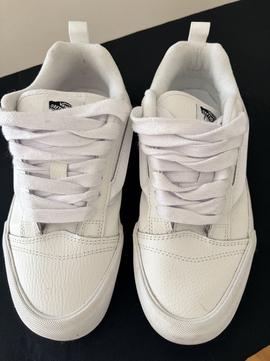 Vans Scarpe da uomo: Vans Knu Skool weiss Grösse 40 – Nuovo (secondo la descrizione) da Schwyz venduto da mocca015