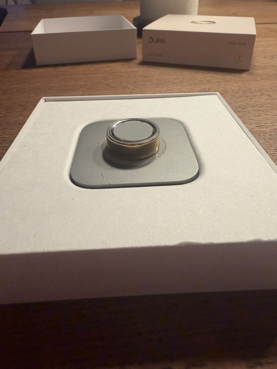 Oura Bagues: Oura Ring 4 Grösse 7 gold – D'occasion à Horgen par ml9_7bw7