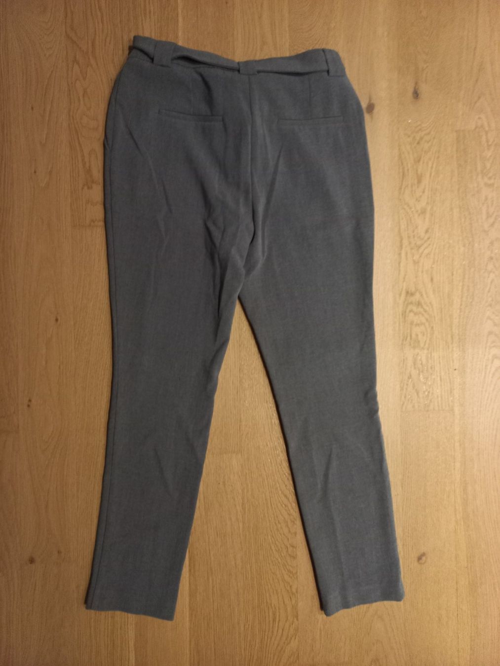 Hosen: Stoffhose von Kiomi grau Gr. 40 – Gebraucht aus Oberuzwil von venditum. 1