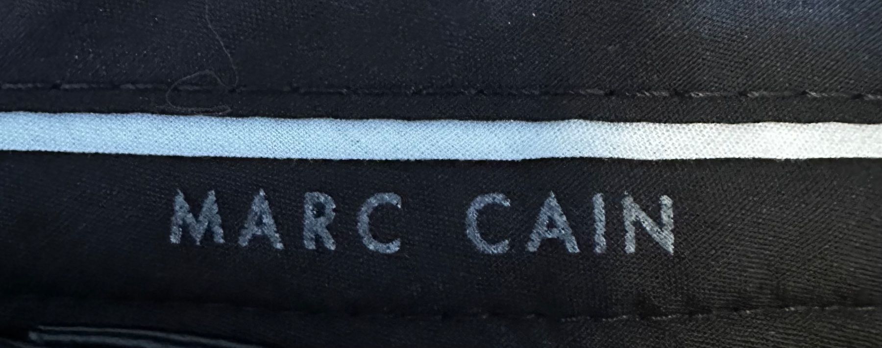 Marc Cain Pantaloni: Marc Cain Hose Kunstleder Damen S – Usato da Liestal venduto da Ballybs 2