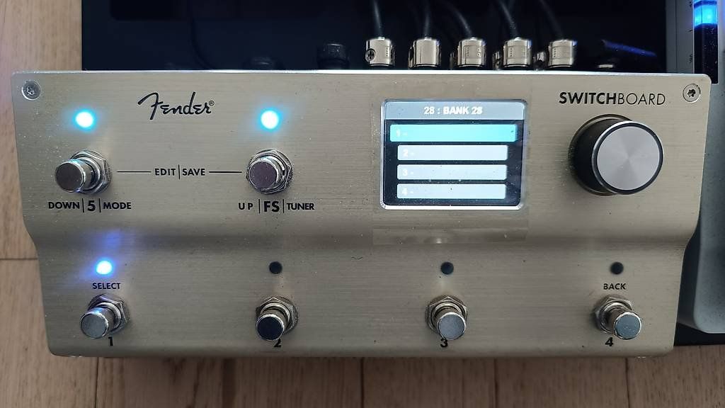 Fender Musikinstrumente: Fender Switchboard Fussschalter und Effektsteuerung - MIDI – Gebraucht aus Wald ZH von mike33
