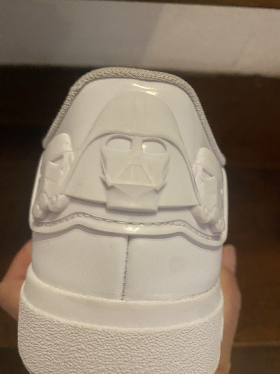 Adidas Chaussures garçon: Adidas Star war 35 – D'occasion à Le Noirmont par Chreeba 1