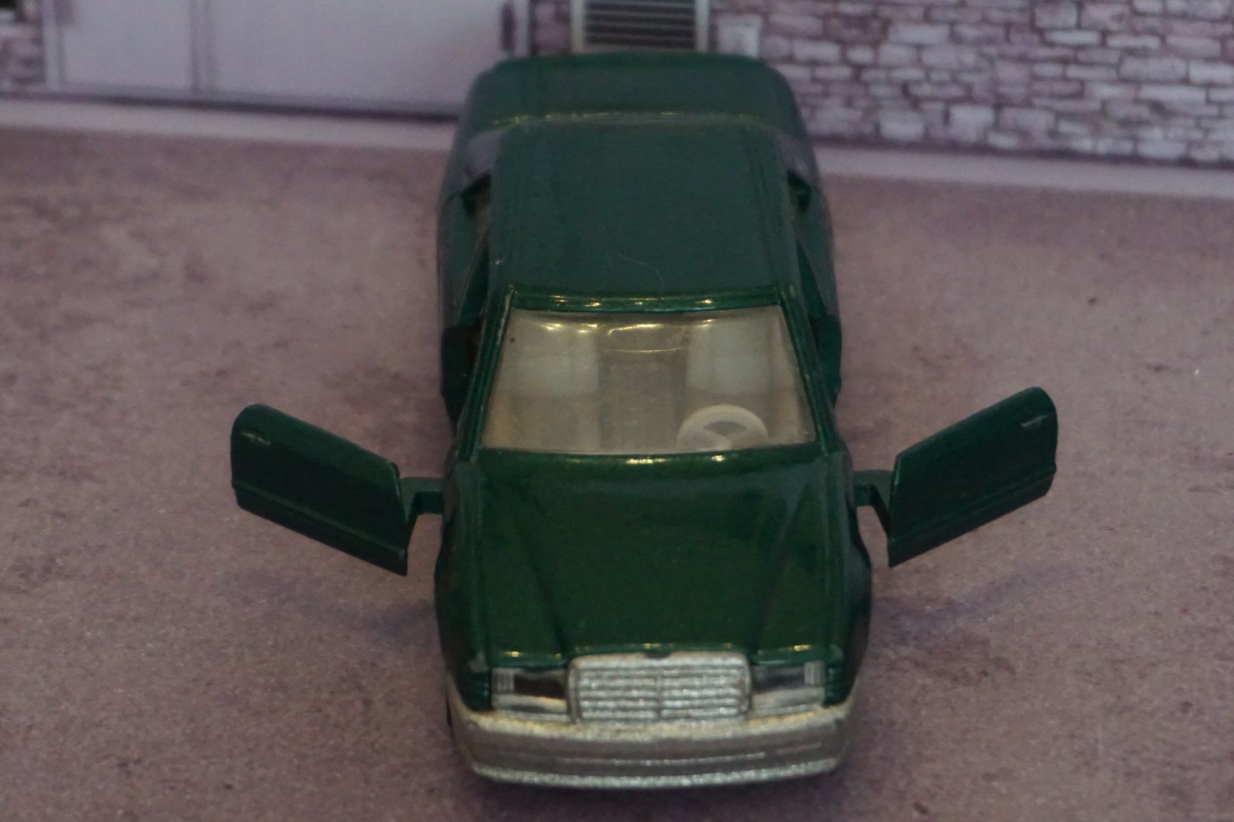 Siku Voitures modèles: Siku Mercedes 300 E RAR TOP !!!!!!!!!!!!!!!! – D'occasion à Reiden par Doppeldecker69 4