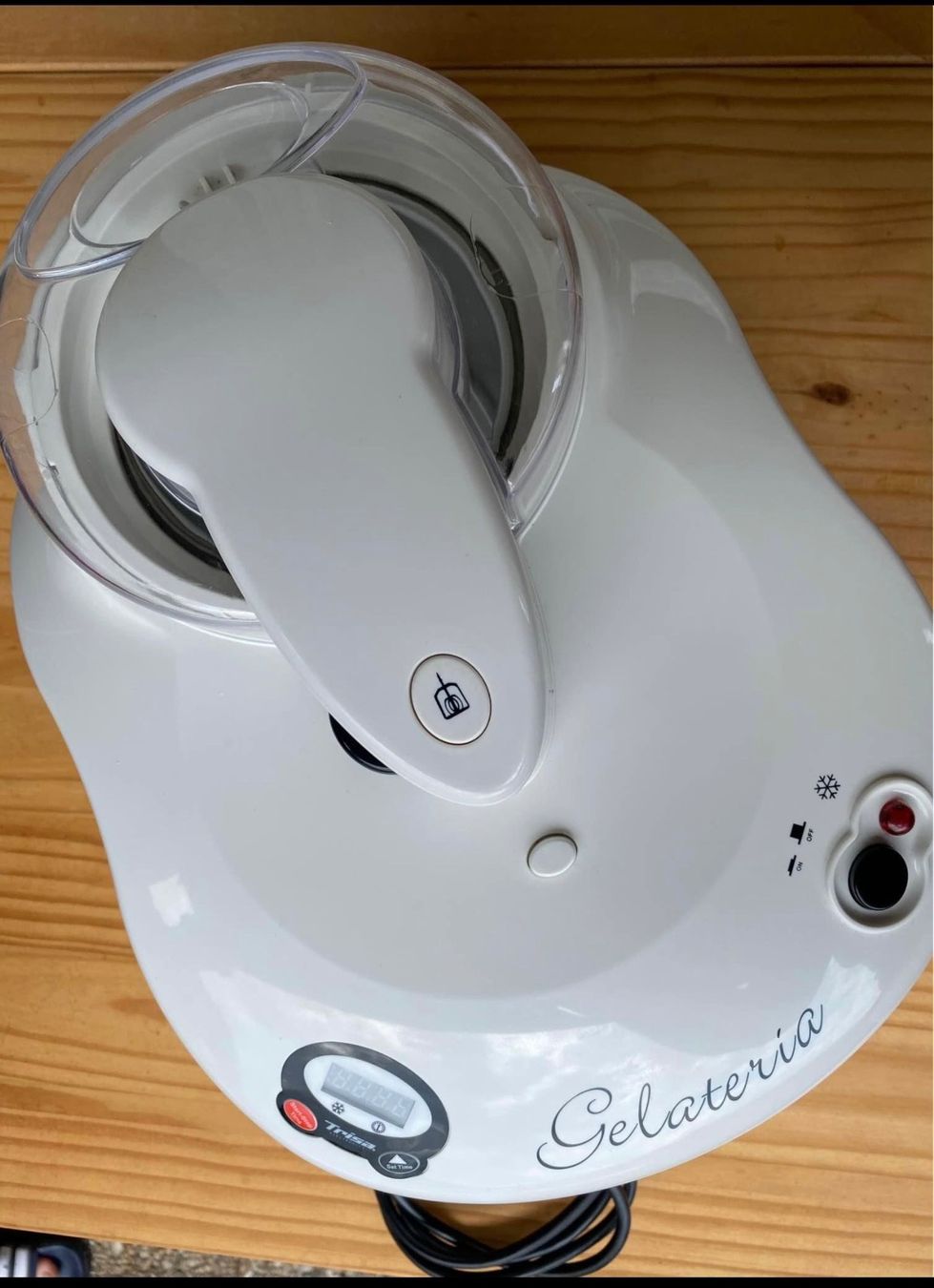 Trisa Elettrodomestici da cucina: Machine à glace Trisa  avec compresseur – Usato da monthey venduto da bunny08 1