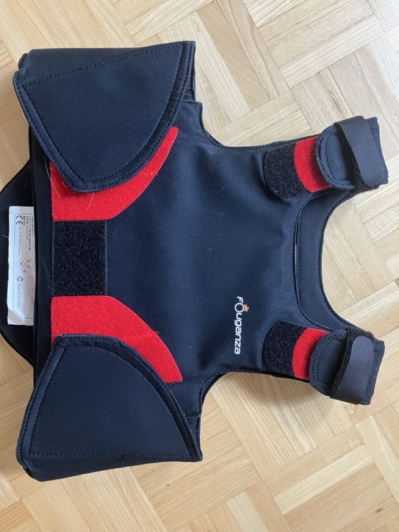Protections: Rückenschutz Reiten Kinder  – D'occasion à Spiez par Rpesche