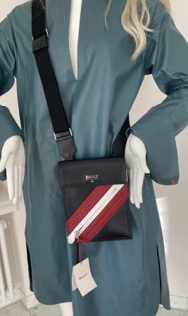 Bally Leder Tasche Unisex Schwarz mit streifen