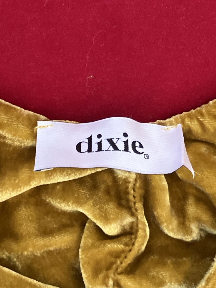 Lotti di vestiti: Dixie Samtkombination Damen Grösse S neuwertig – Usato da Muralto venduto da jac_hkz5 2