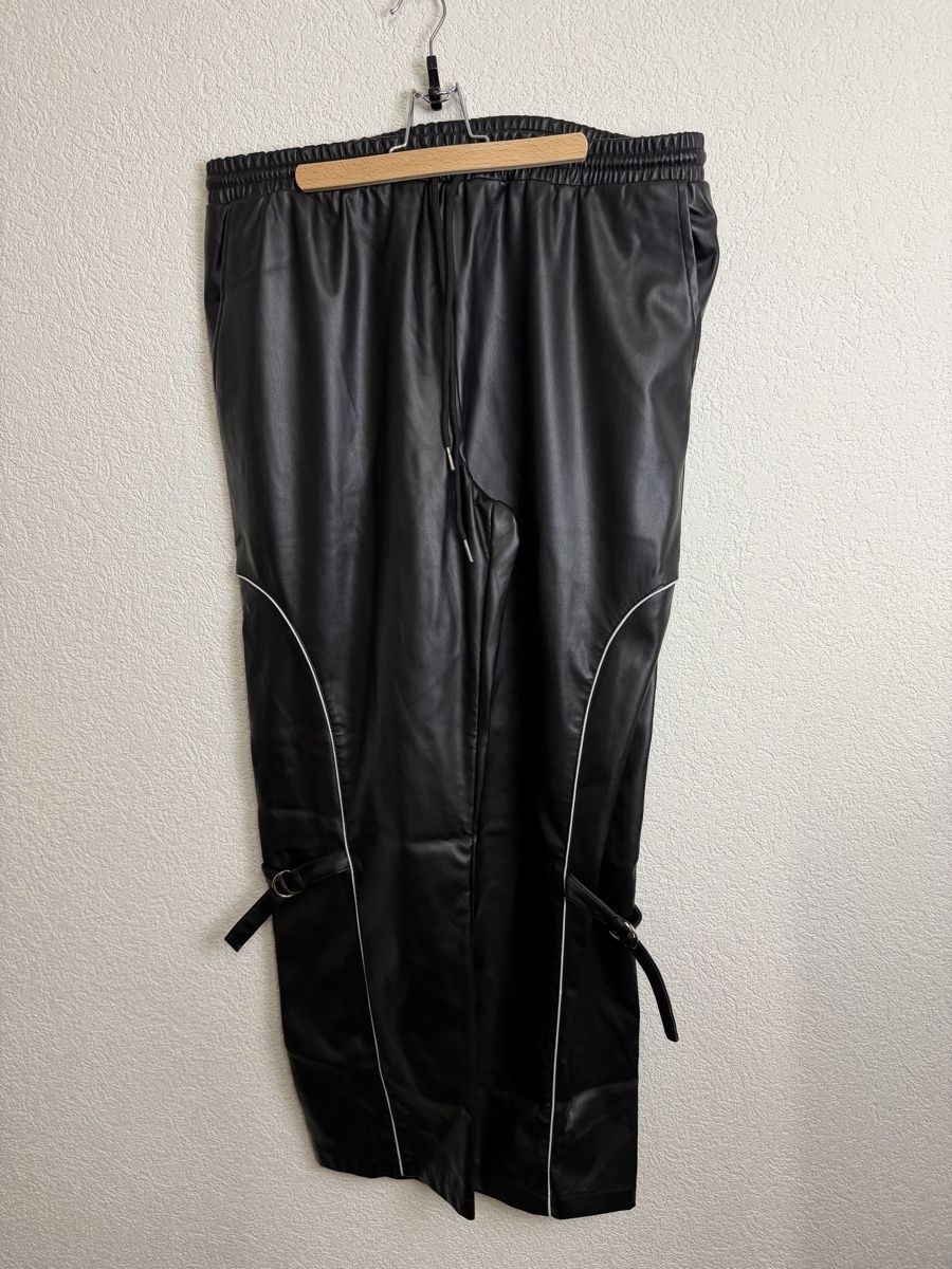 Hosen: Legacy Studios Lederhose, Grösse 34, neuwertig! – Neu (gemäss Beschreibung) aus Pratteln von niisam