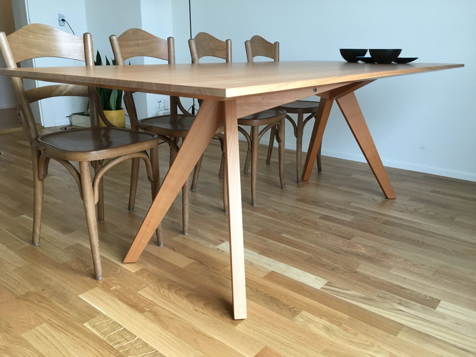 Horgen Glarus Tavoli: Horgen Glarus Tisch Prova in Kirschbaum – Usato da Zürich venduto da betzec 2