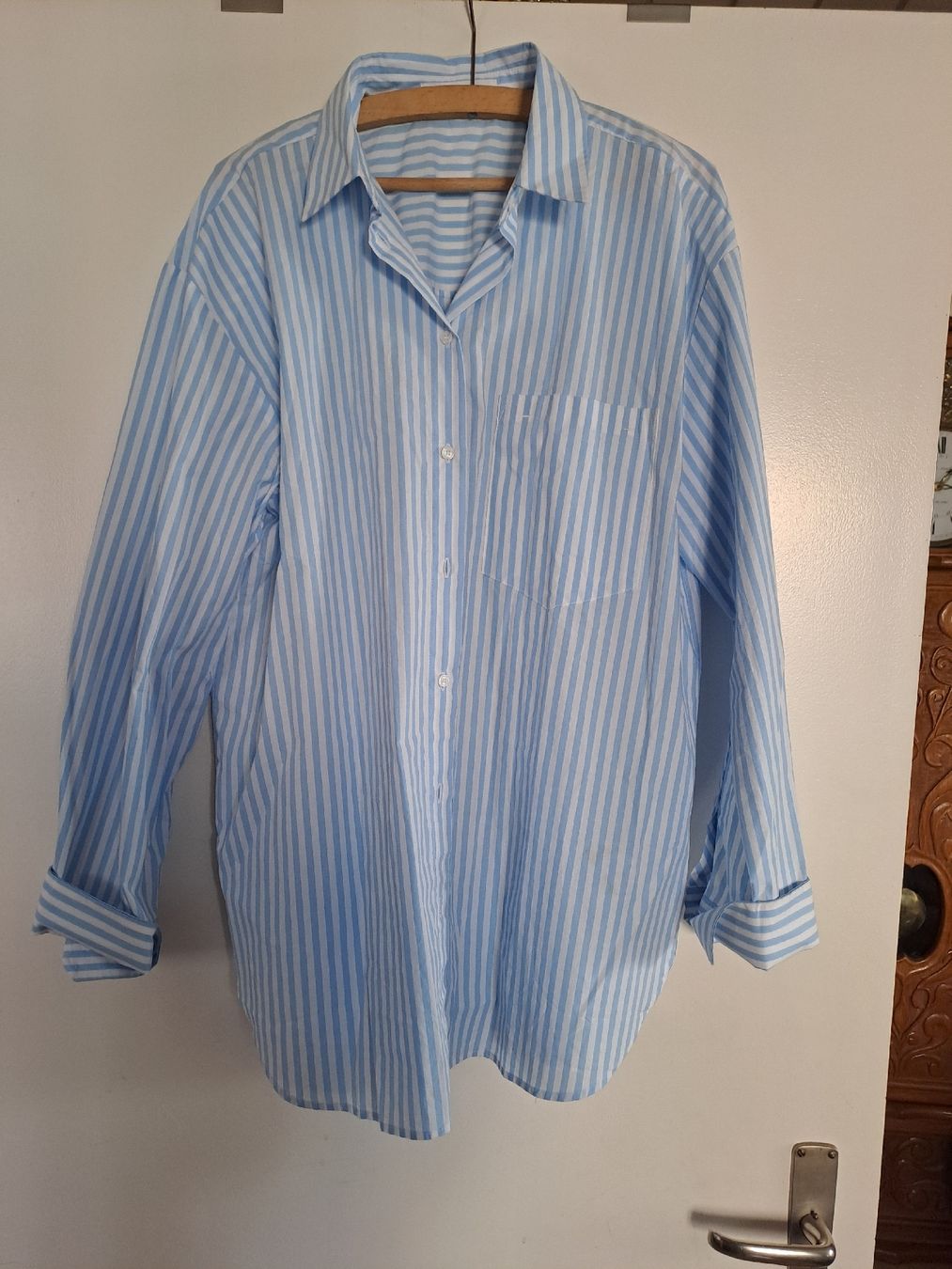 Mango Camicette: Chemise rayée MNG bleu clair/blanc T. L oversize looze – Usato da Saignelégier venduto da lei_y5w9