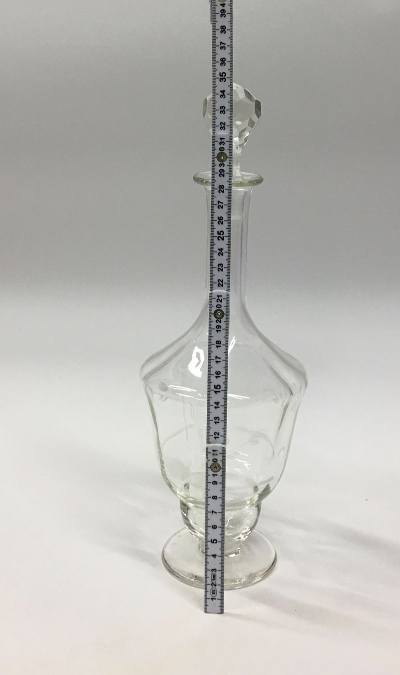 Carafes: Elegante Kristallkaraffe mit Blumenmuster – D'occasion à Olten par ELHANDEL 8